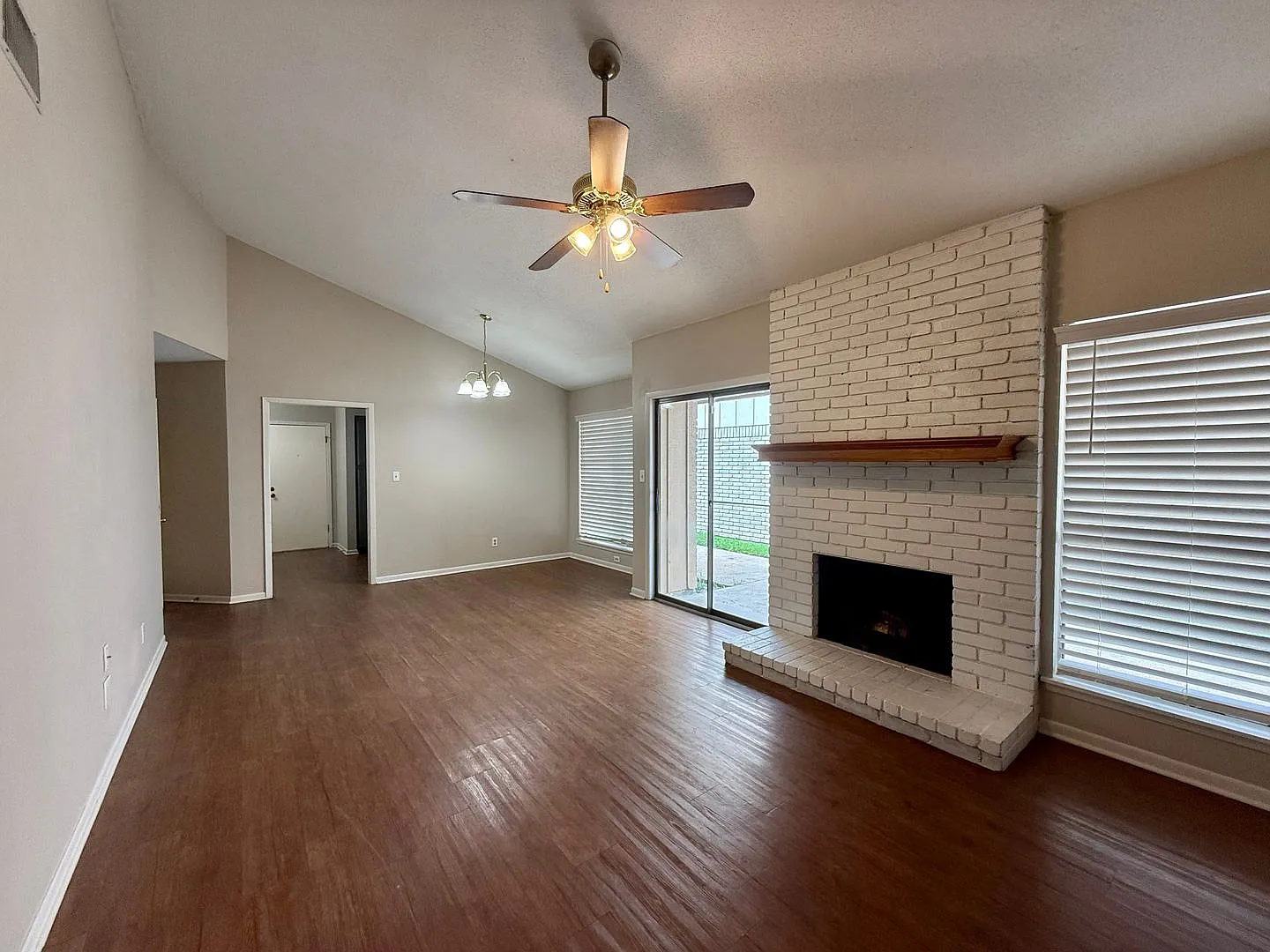 Garden home in Tangerine subdivision — Photo 3