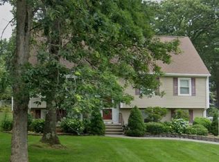274 Oakhill Ave, Attleboro, MA 02703