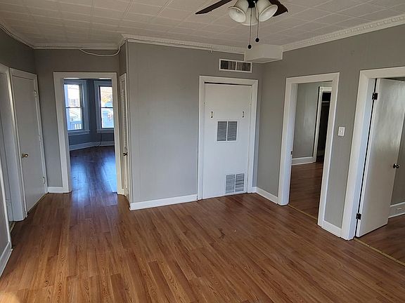 4th image of 39 Cumberland St #2
