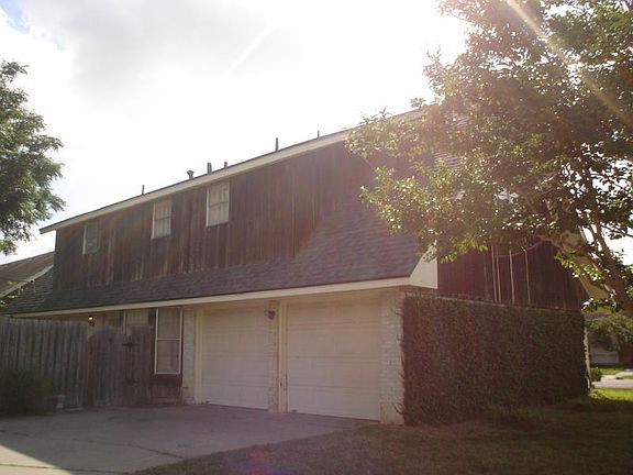 3rd image of 4525 Dody St