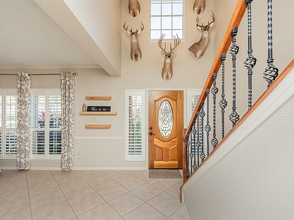5th image of 2617 Lakeway Dr