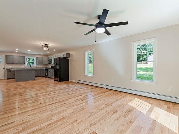 4th image of 374 Hare Road