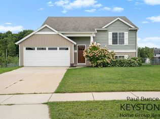 428 Greenview Dr, Caledonia, MI 49316
