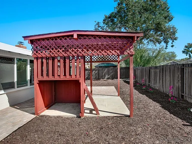 13041 Morene St — Photo 19