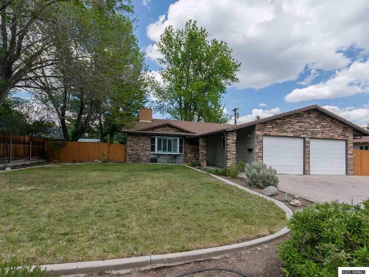 1885 California Ave photo 1