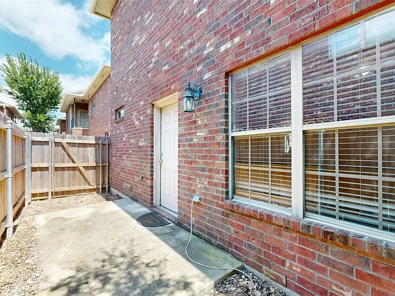 332 Forest Dr — Photo 39