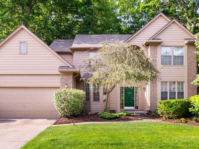 703 Lake Ridge Rd, Rochester Hills, MI, 48307