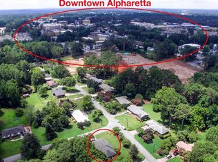 211 Manning Dr, Alpharetta, GA 30009