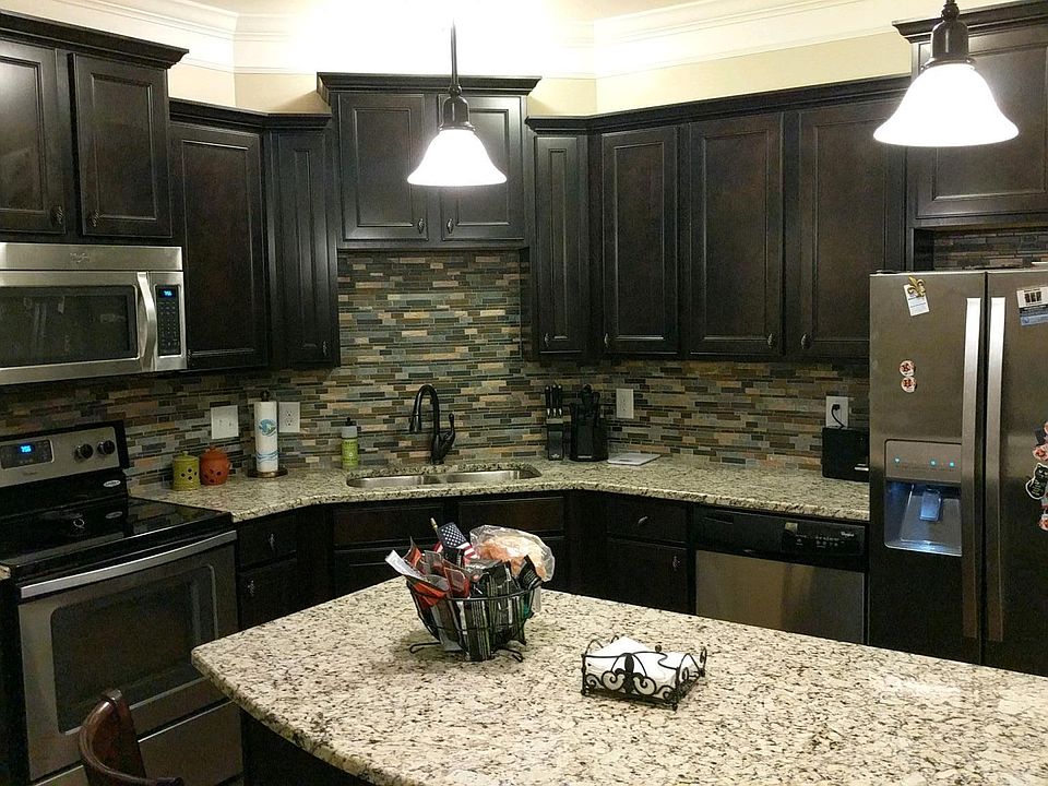 Kitchen (2nd floor)