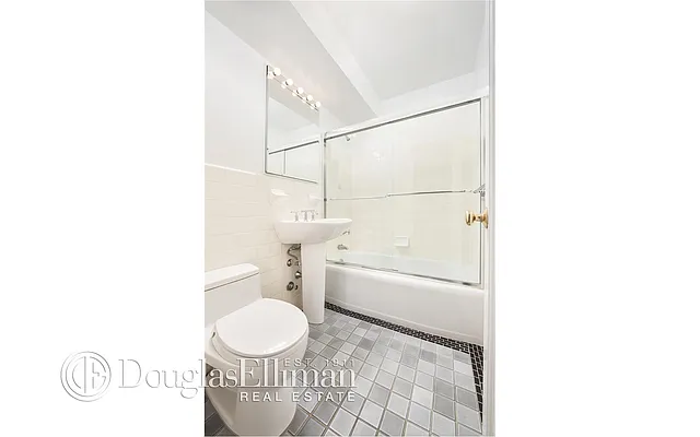 Sold by Douglas Elliman | media 20