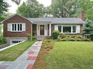 450 Eliot St, Milton, MA 02186
