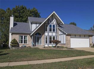19 Freeman Dr, Saint Louis, MO