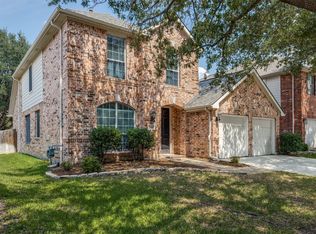 2440 Harbour Dr, Grand Prairie, TX 75054