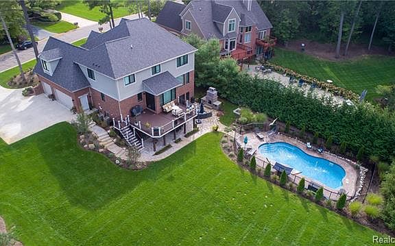 2nd image of 3315 Timberlake Dr