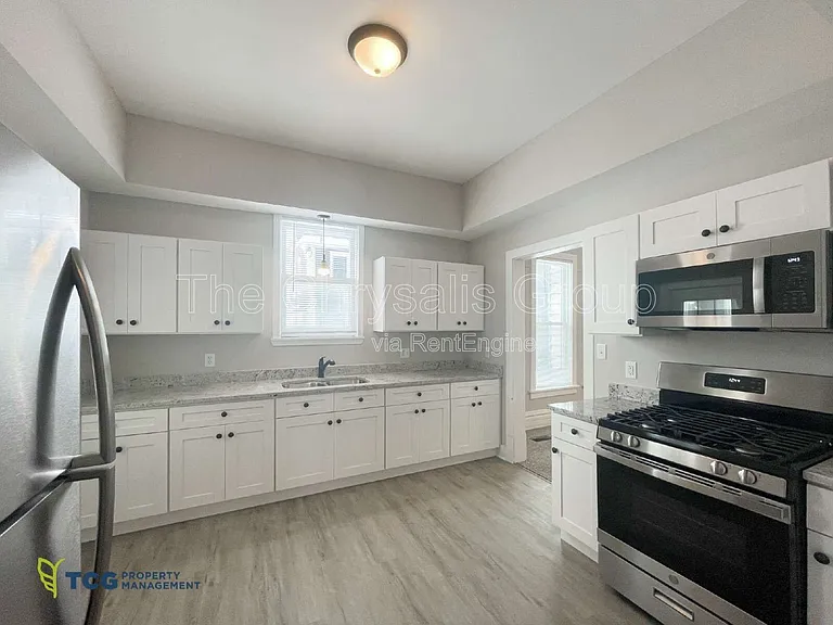 429 Congress St #1 — Photo 7