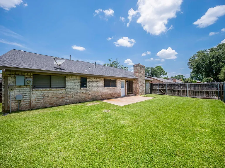 2903 Pepper Wood Dr — Photo 31