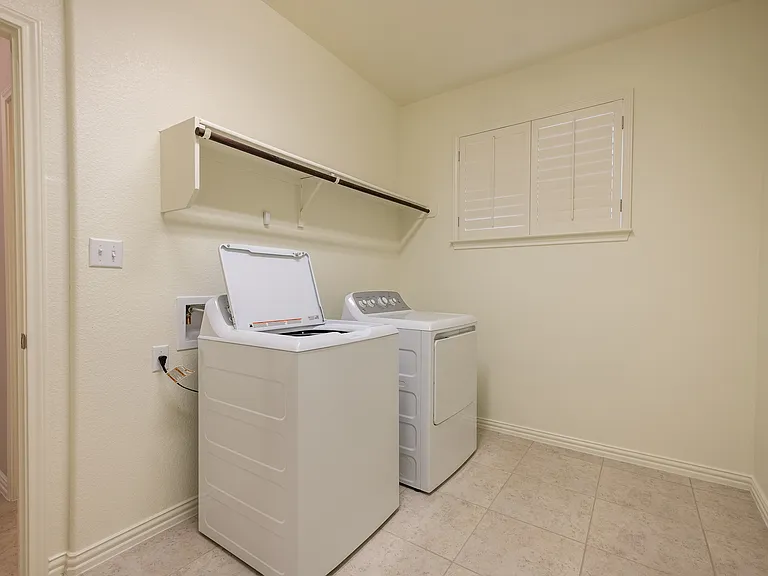 165 Lady Bird Ln — Photo 24