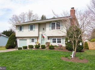 1704 Gemini Dr, Sykesville, MD 21784