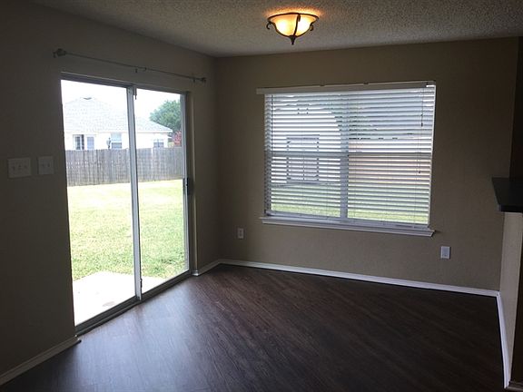 4th image of 214 Gayleh Ln