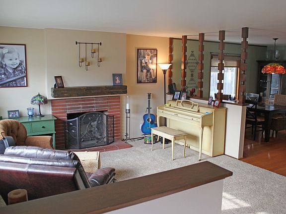 5th image of 1293 Swansea Ave