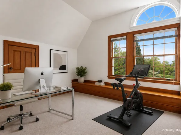 98 Byram Shore Rd APT 1, Greenwich, CT 06830