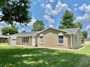 1348 W Magnolia St, Jasper, IN 47546