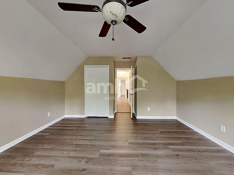 6105 Braidwood Ct — Photo 25