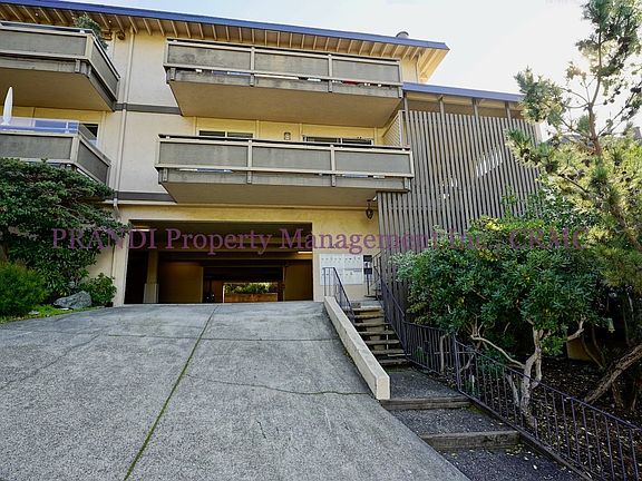 2nd image of 50 Via Belardo Dr APT 6