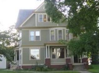 105 N Main St, Burlington, IA 52601