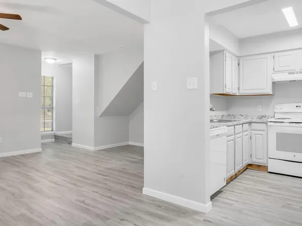 2330 Sherry St, Arlington, TX 76014