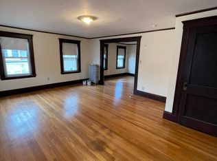 33 Everett St #33, Waltham, MA 02453