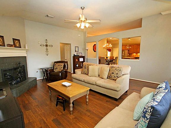 4th image of 8326 Sports Haven Dr