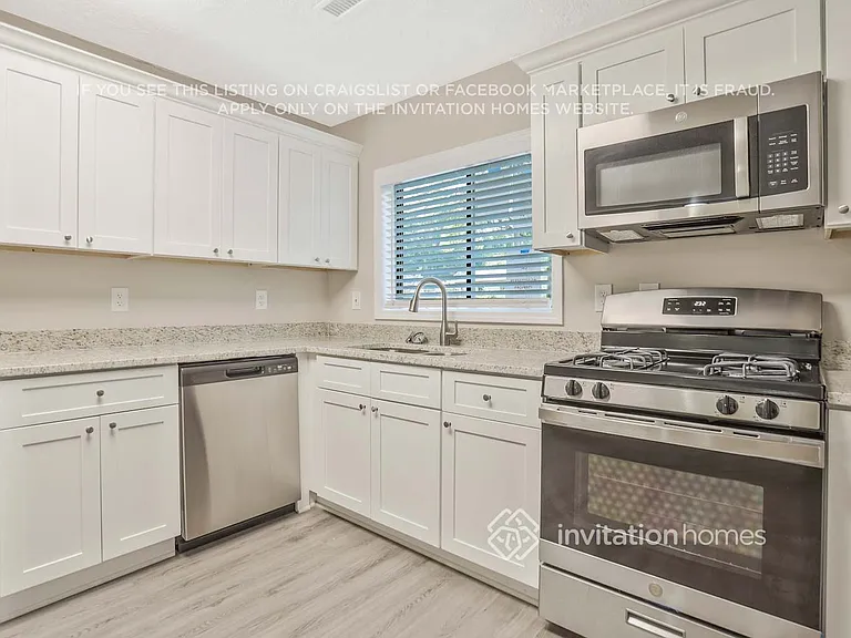 1816 Waldrep Cir SE — Photo 8