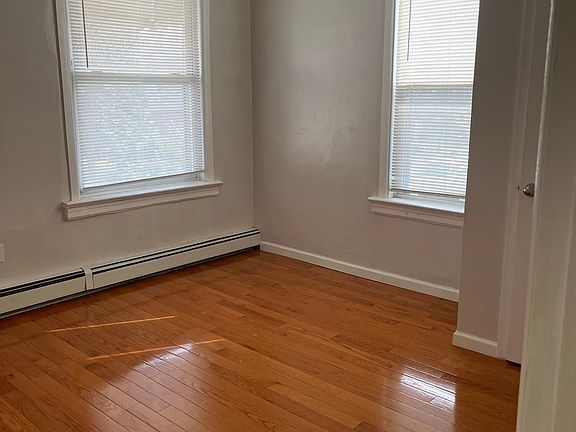 5th image of 2541 Hone Ave Floor 2