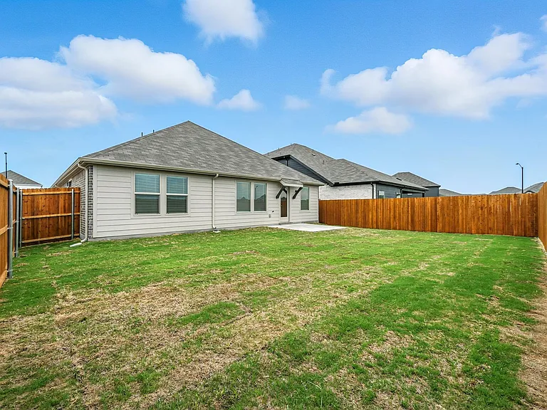 6629 Coyote Valley Trl — Photo 10