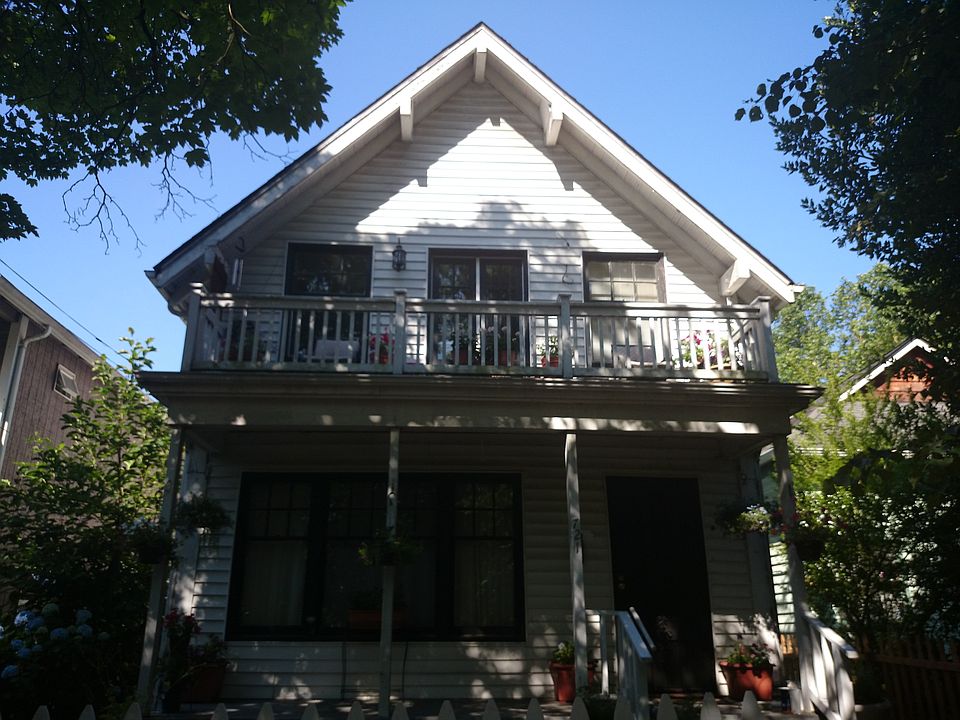 2nd image of 721 21st Ave