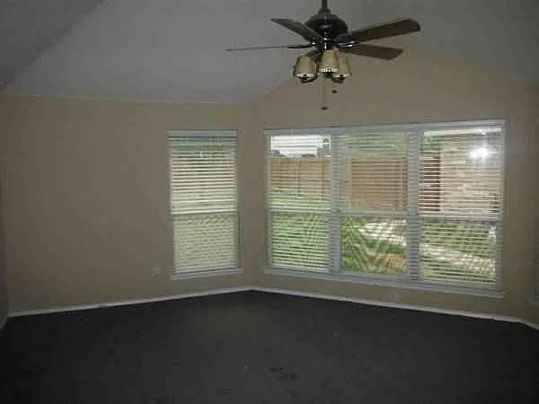 1323 Salinas Dr — Photo 18