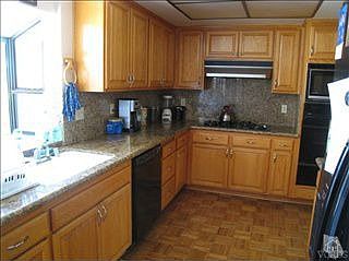 3rd image of 158 Flora Vista Ave