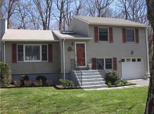 68 Dubois St, Darien, CT 06820
