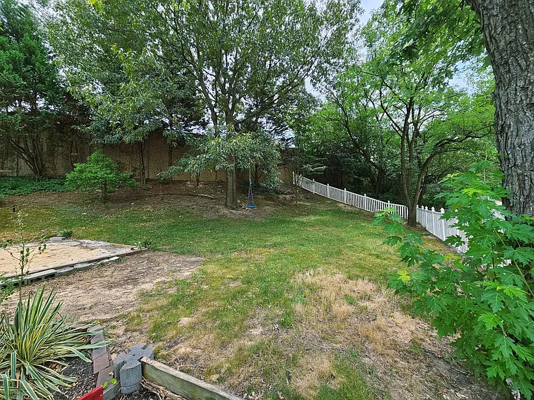 58 Bremer Dr — Photo 25