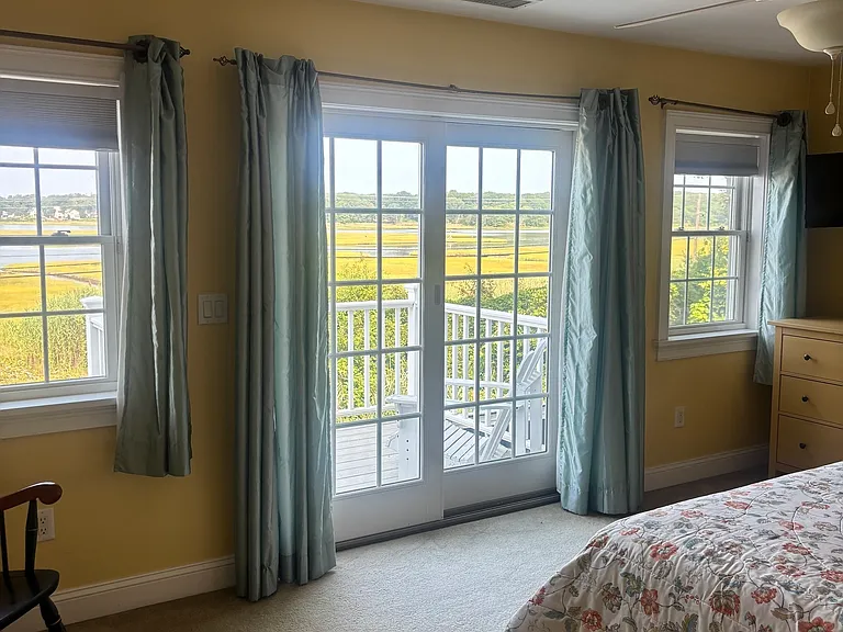 138 Old Black Point Rd — Photo 6