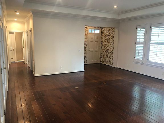 4th image of 8640 N May Ave