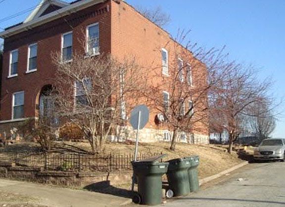 3rd image of 3878 Marine Ave