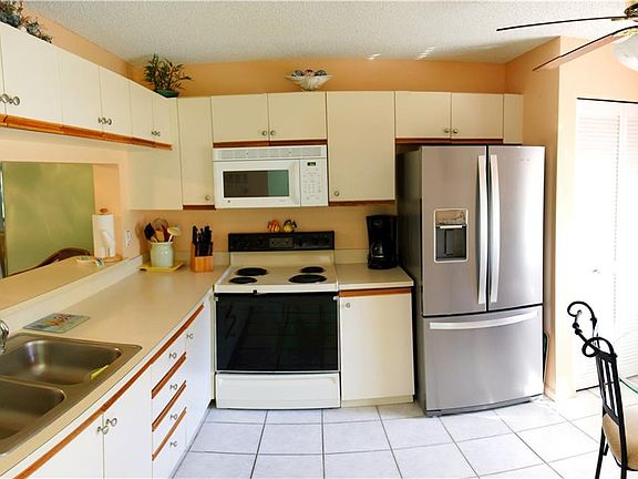 4th image of 3685 Amberly Cir APT D107