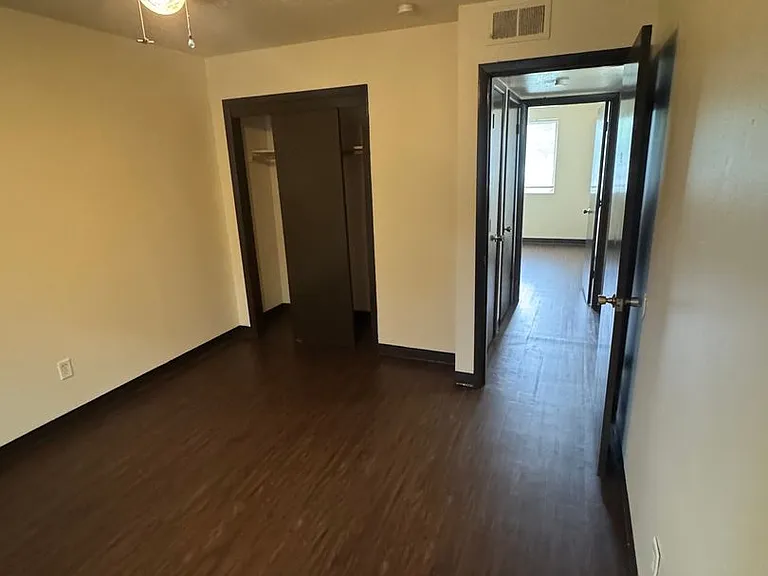 Rocklyn Court Apartments — Photo 21