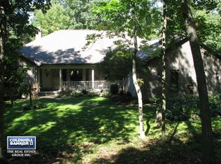 W1710 Oakleaf Ct, KAUKAUNA, WI 54130