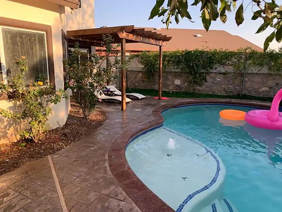 3rd image of 3209 Tierra Nido Pl