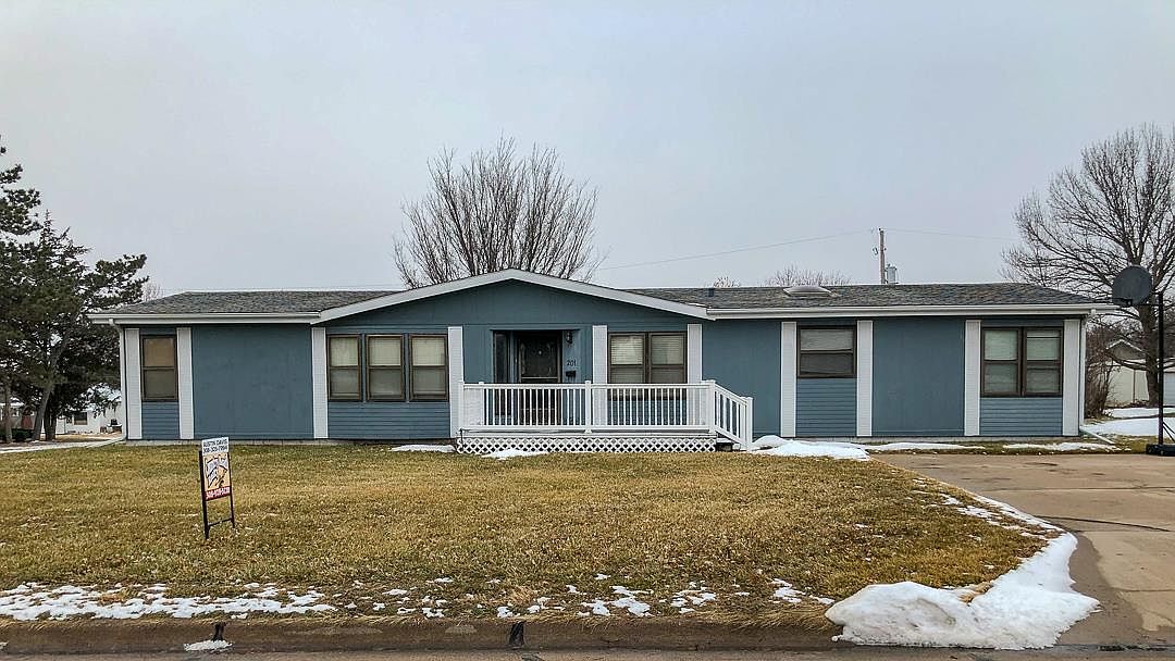 201 James St, Alma, NE 68920 Zillow