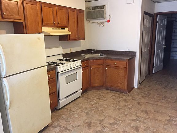 4th image of 1519 S 9th St Floor 1