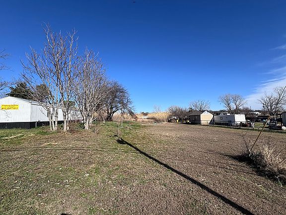 3rd image of 316 Summit Dr